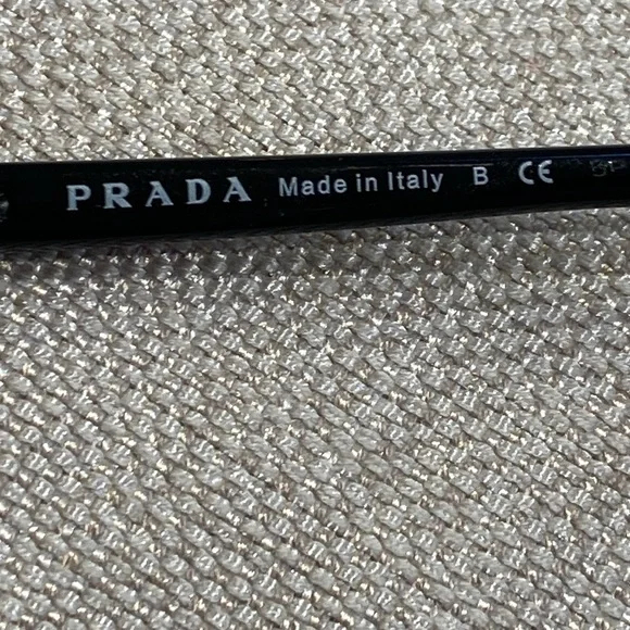 PRADA EYE GLASSES ? VPS 04B 53 15 1AB 101 140 black frame  display picture 1